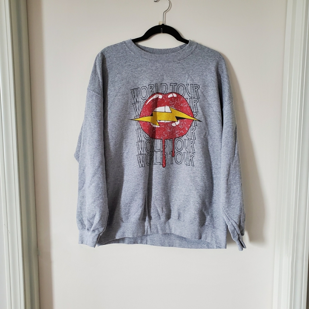 World Tour Sweater / Sz XL